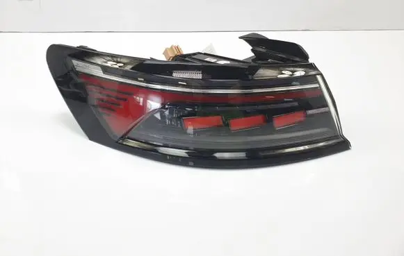 Volkswagen Arteon Rear/tail lights SHOOTING BRAKE