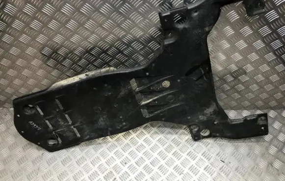 Lexus IS 220D-250-350 Engine splash shield/under tray