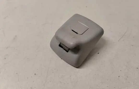Sun visor clip/hook/bracket
