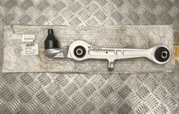 Audi A6 S6 C5 4B Front lower control arm/wishbone 4Z7407151C