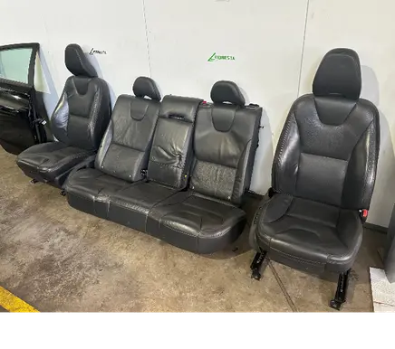 Seat set