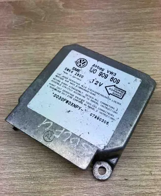 Volkswagen Golf IV Airbag control unit/module 1J0909609 5WK2800