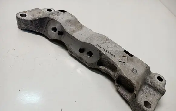 Peugeot 508 II Engine mount bracket 9820507080
