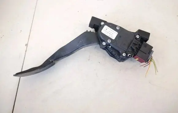 Smart ForFour I Accelerator throttle pedal a4543000304 mn125792