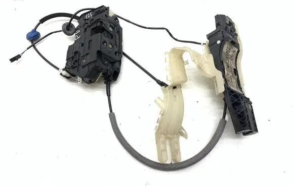 Volkswagen Scirocco Front door lock 1K8839885 1K8837868