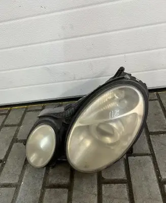 Mercedes-Benz E W211 Under headlight/headlamp trim 15436100 D8631