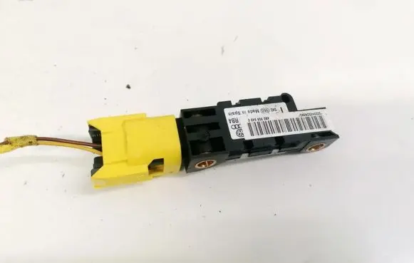 Volkswagen Phaeton Airbag deployment crash/impact sensor 4B0959643E 0232H23DK9K5