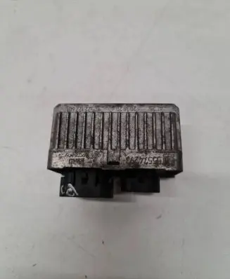 Opel Insignia A Glow plug pre-heat relay 55574293 0522122 203820