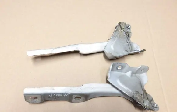 Opel Mokka X Engine bonnet/hood hinges