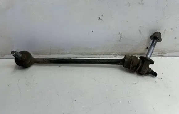 Mercedes-Benz GLC X253 C253 Front anti-roll bar/stabilizer link A2533230117