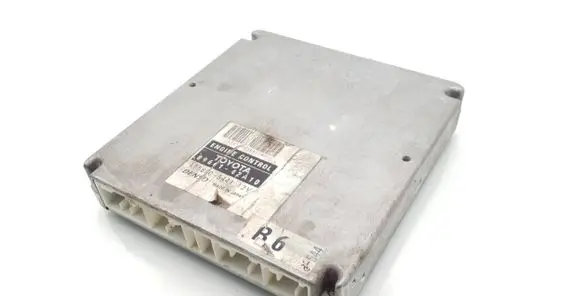 Toyota RAV 4 (XA20) Engine control unit/module 8966142A10 1758005441