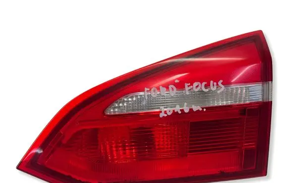 Ford Focus Rear/tail lights F1EB13A602CA 02062016 919080