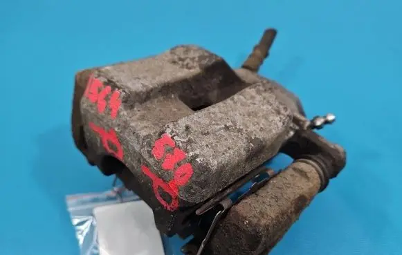 Toyota RAV 4 (XA40) Rear brake caliper IMPRK1564570