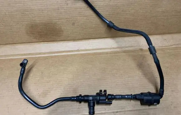 BMW X3 G01 Fuel tank valve 7643106
