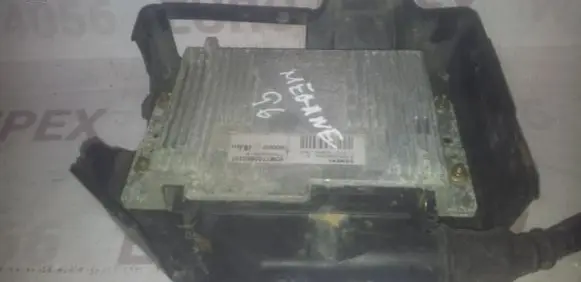 Renault Megane I Engine control unit/module S105300201C 7700869818
