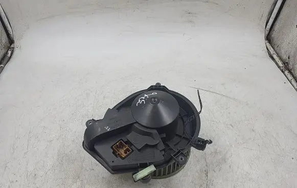 Audi A4 S4 B5 8D Heater fan/blower 