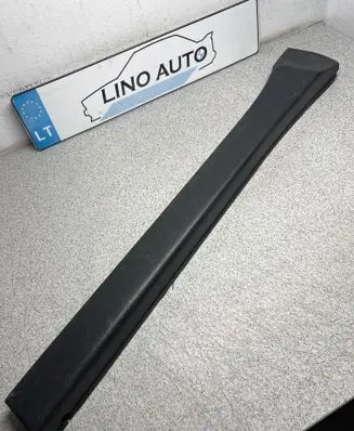 BMW 5 E28 Other front door trim element 1874242