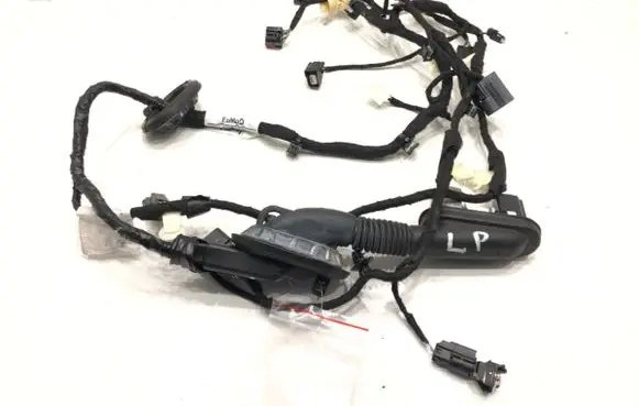 Ford Escape IV Front door wiring loom