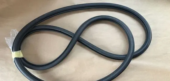 Skoda Rapid (NH) Rubber seal loading door 5JA867367J