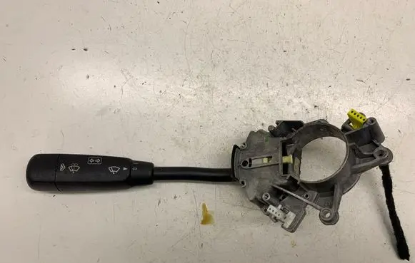 Mercedes-Benz E W210 Indicator stalk A210550110