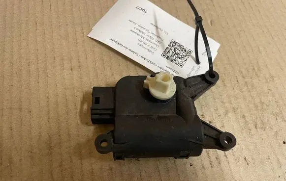 Volkswagen Golf V Air flap motor/actuator 0132801345 983389HD