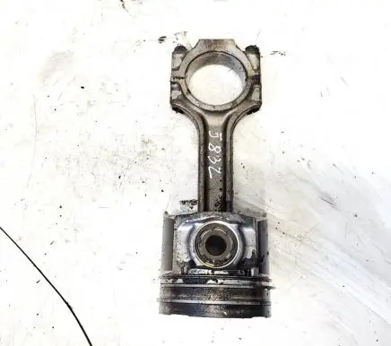 Alfa Romeo 156 Piston with connecting rod