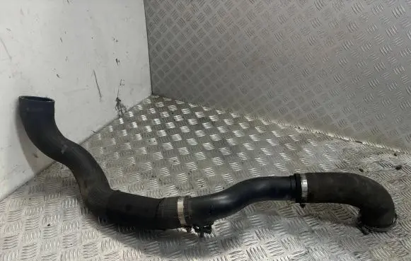 Land Rover Range Rover Sport L494 Intercooler hose/pipe FPLA6K770C