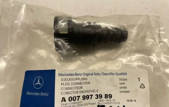 Mercedes-Benz Sprinter W906 Fuel distributor A0079973989 0079973989