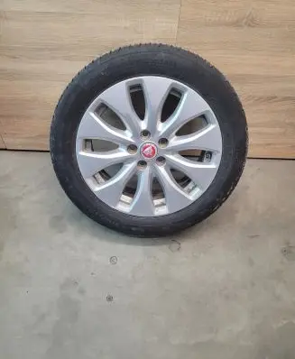 Jaguar XE R17 alloy rim GX731007UA