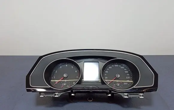 Volkswagen PASSAT B8 Speedometer (instrument cluster) 3G0920750G