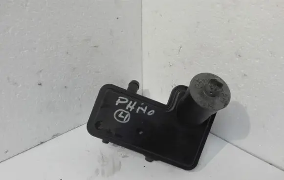 Power steering fluid tank/reservoir