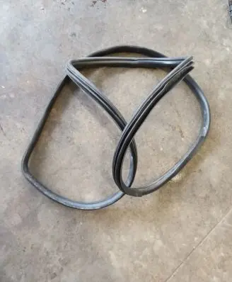 KIA Sportage Rubber seal front coupe door 