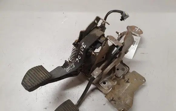 Peugeot 307 Pedal assembly 9653940880