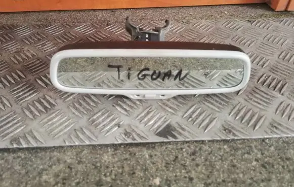 Volkswagen Touran II Rear view mirror (interior) 5K0857511C