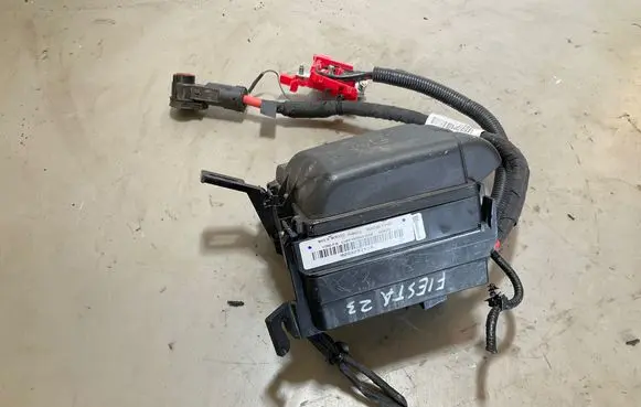 Ford Fiesta Fuse box set L1BT14D068HAB M0R0CC0 9263281116