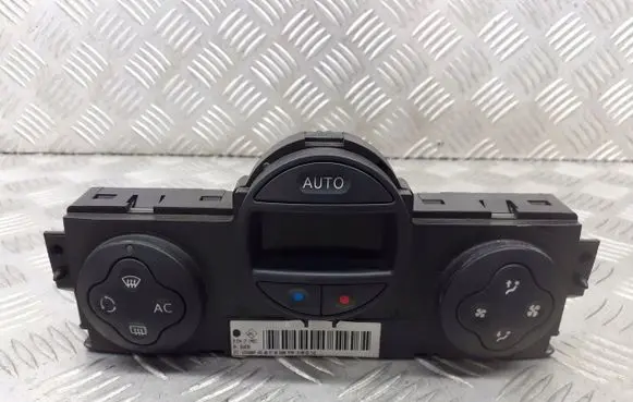 Renault Megane II Interior fan control switch 8200312940