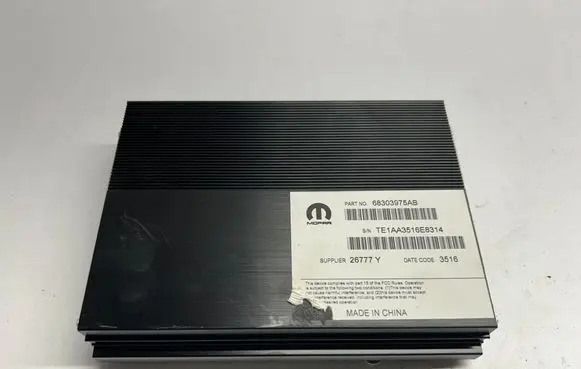 Dodge Challenger Sound amplifier 68303975AB