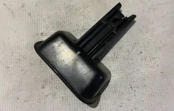 Mercedes-Benz C W203 Hand brake release handle 2034270620 A2034270620