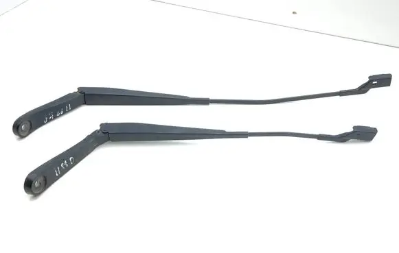 Jaguar XE Front wiper blade arm