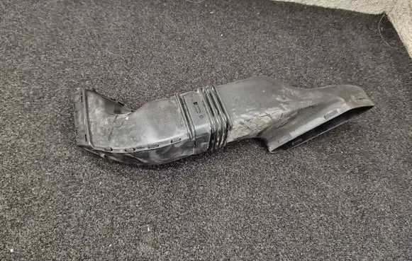 Jaguar F-Pace Air intake duct part GX639A675BB HK839A675FC