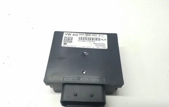 Volkswagen Tiguan Power management control unit 3AA919041A