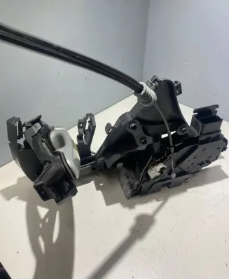 Volvo V50 Front door lock 30699784 1365M