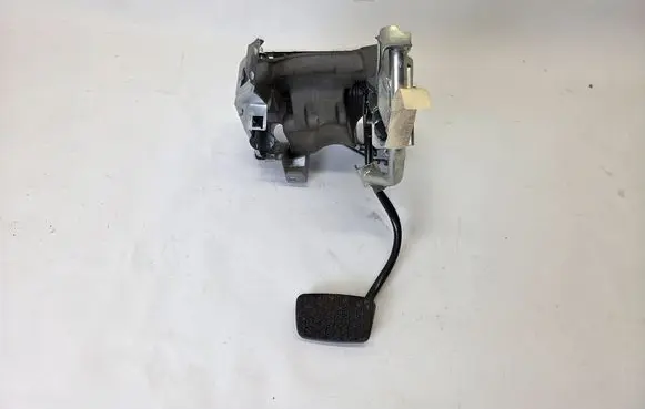 Saab 9-3 Ver2 Brake pedal 12779116