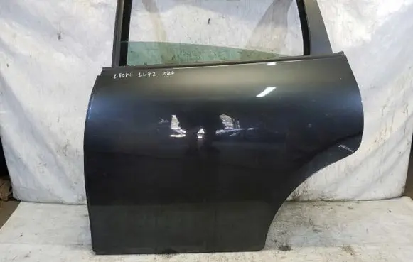 Seat Leon (1P) Rear door