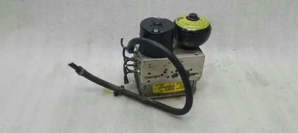 Mercedes-Benz SL R230 ABS Pump A0084313912