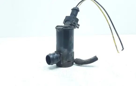 Volvo S60 Windscreen/windshield washer pump