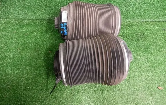 Jeep Grand Cherokee Rear air suspension bag/shock absorber P68258355AB