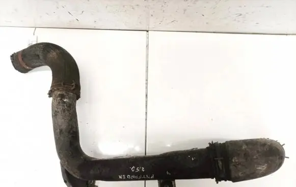 Nissan Pathfinder R51 Intercooler hose/pipe