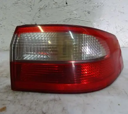 Renault Laguna II Rear/tail lights 8200002474