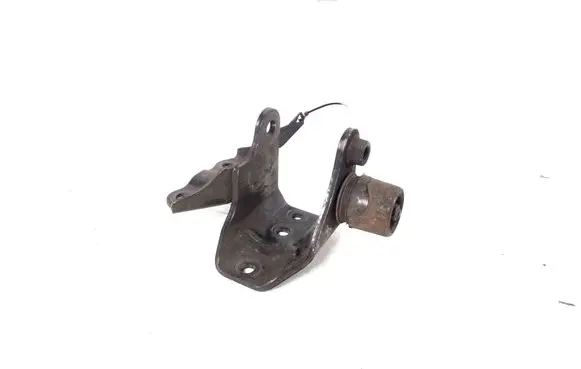 Toyota Avensis T270 Engine mounting bracket 12321-0R010